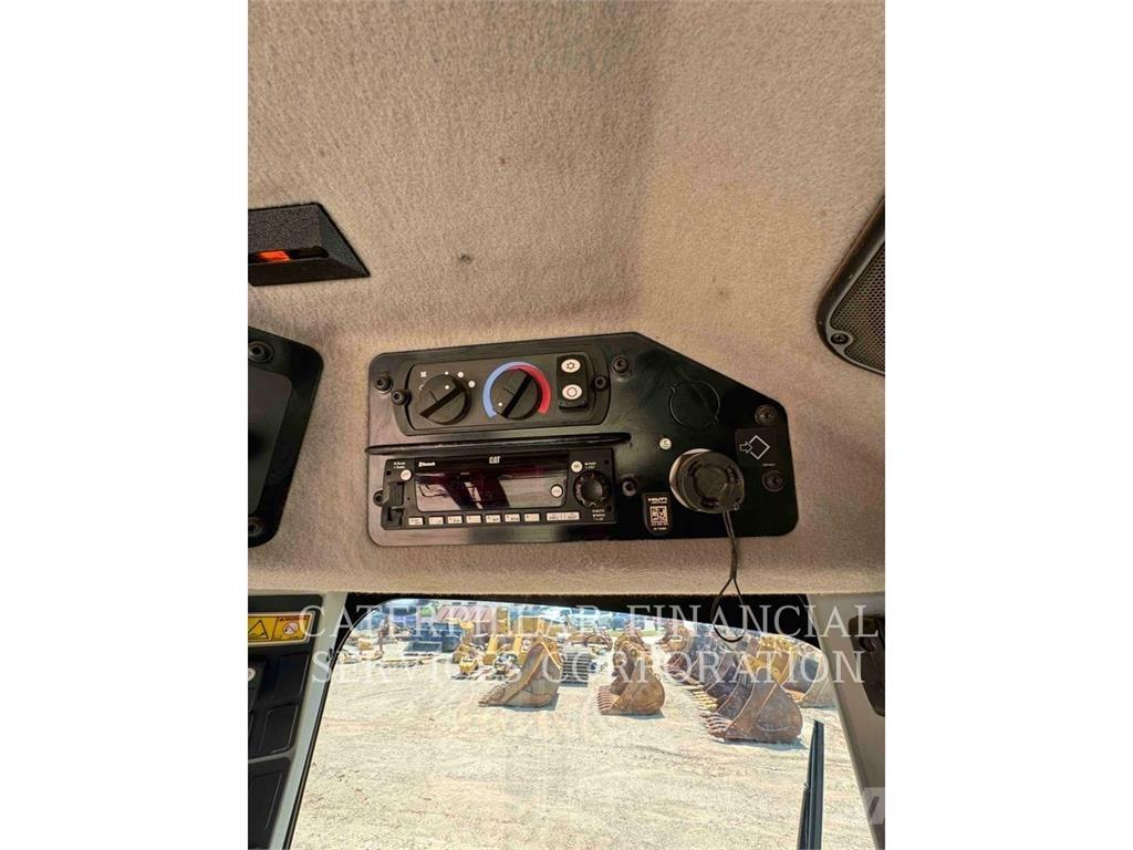 CAT 150-15 Грейдеры