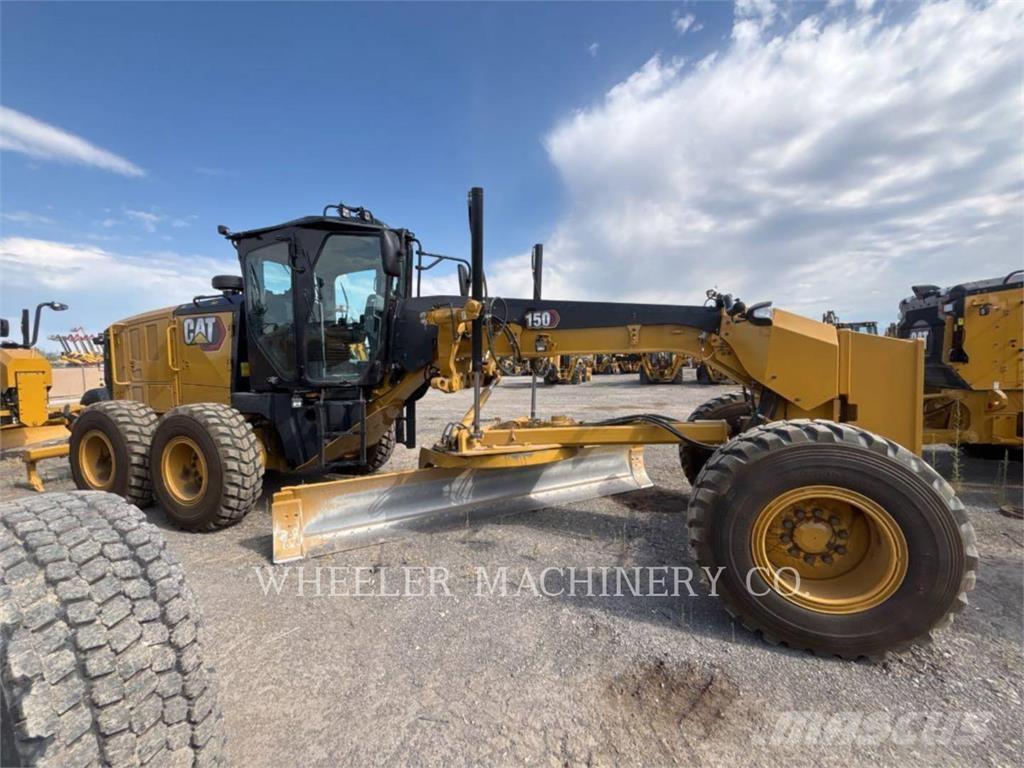 CAT 150 15 Грейдеры