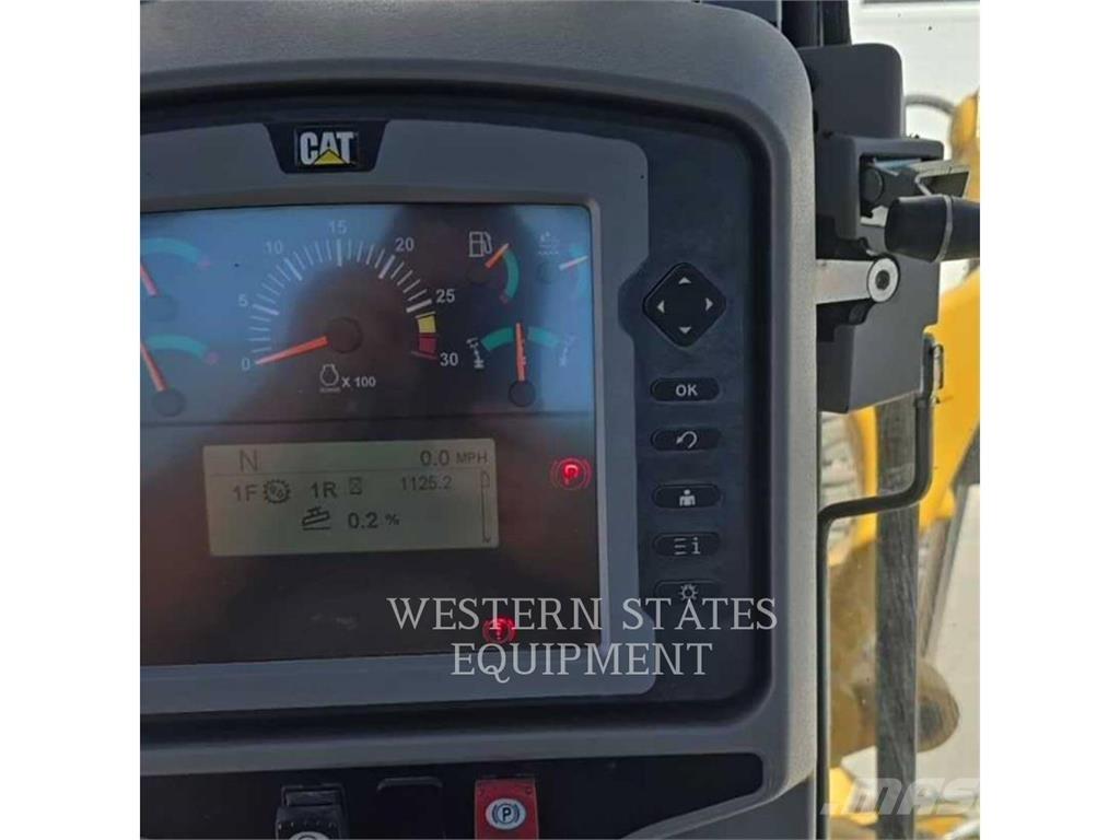 CAT 150 AWD Грейдеры