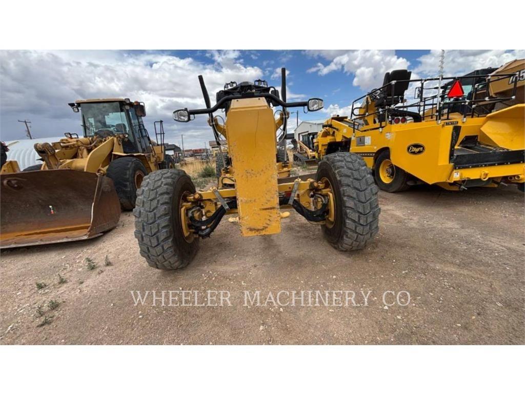 CAT 150 AWD Грейдеры
