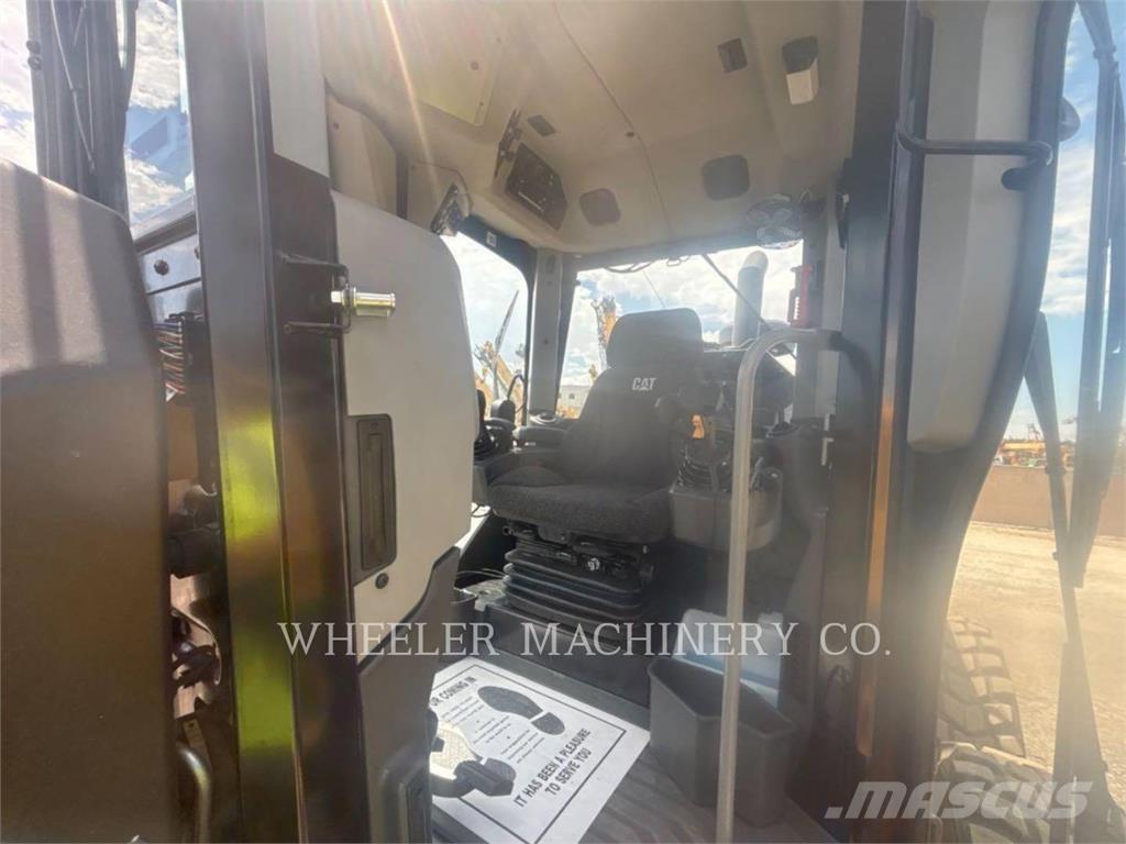 CAT 150 AWD Грейдеры