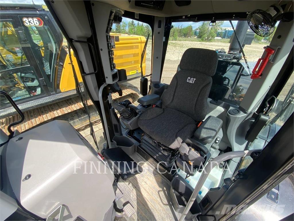 CAT 150 AWD Грейдеры
