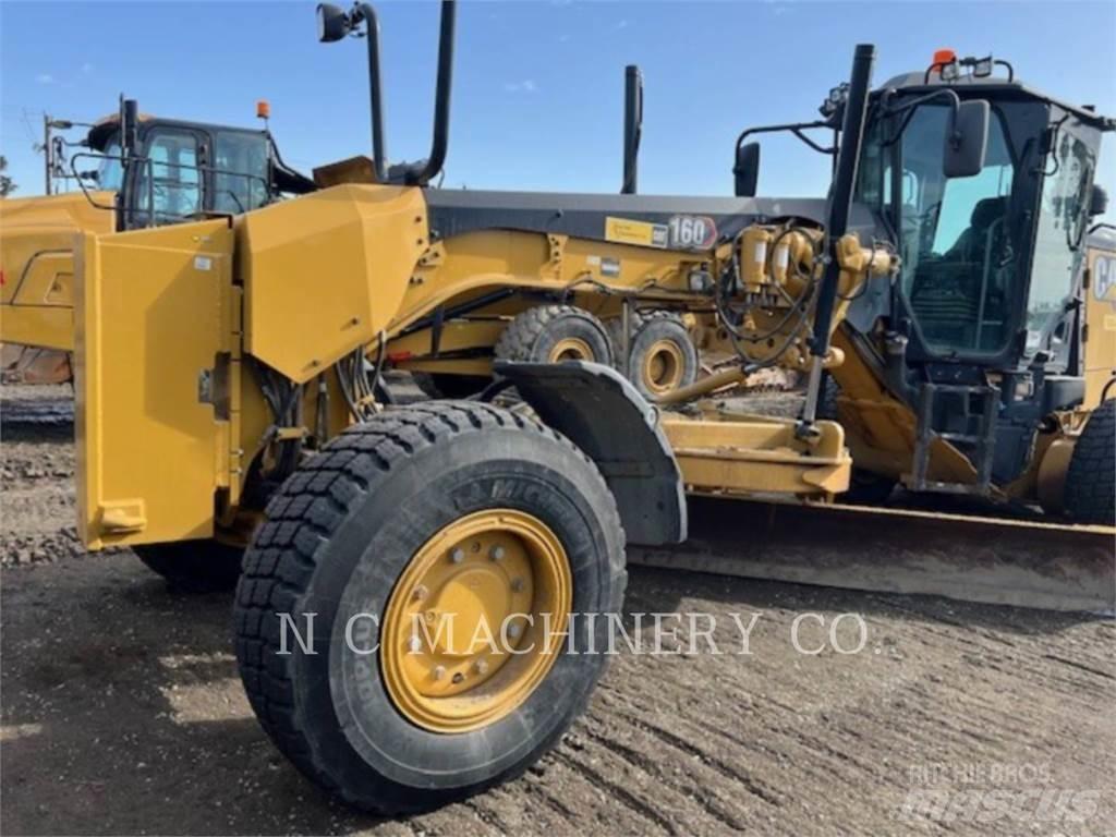 CAT 160 Грейдеры