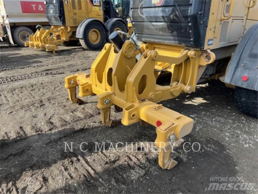 CAT 160 Грейдеры