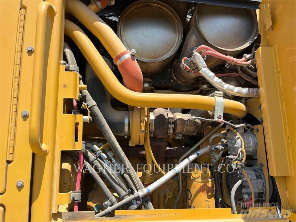 CAT 160M3 AWD Грейдеры