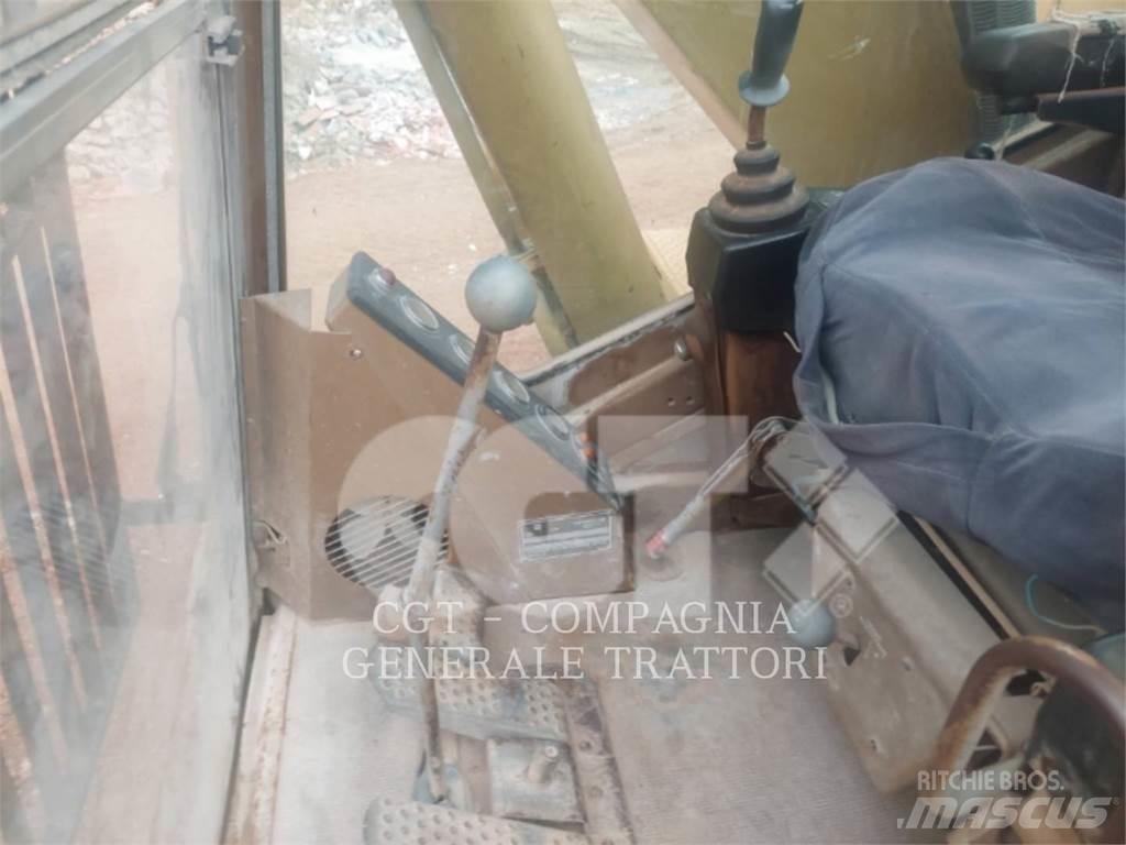 CAT 219 Гусеничные экскаваторы