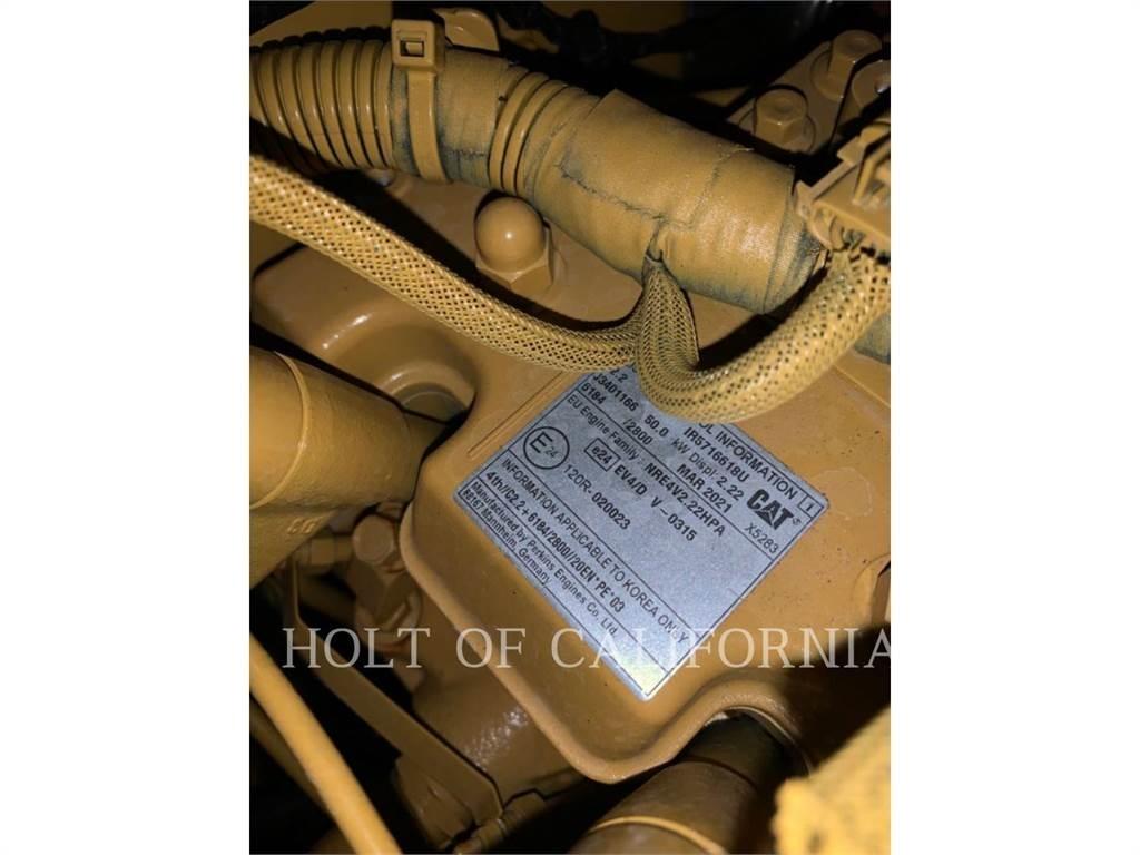CAT 226 HF Мини-погрузчики