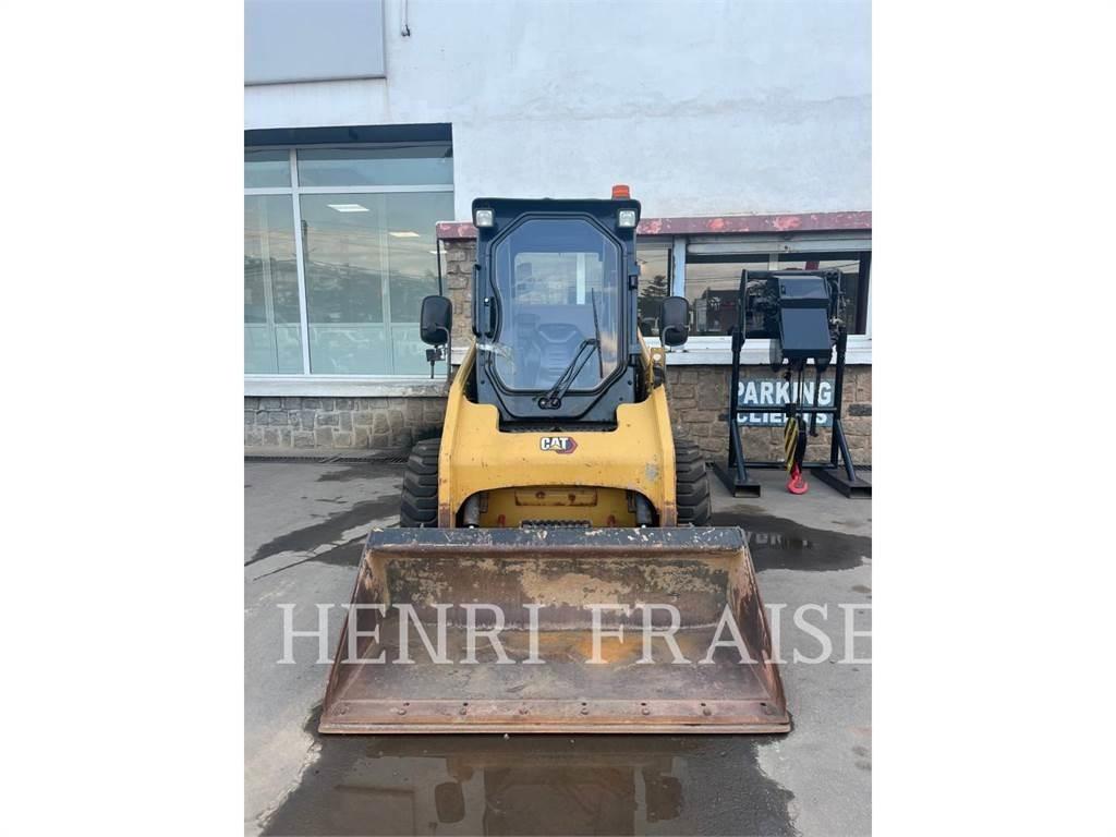 CAT 226B3 Мини-погрузчики
