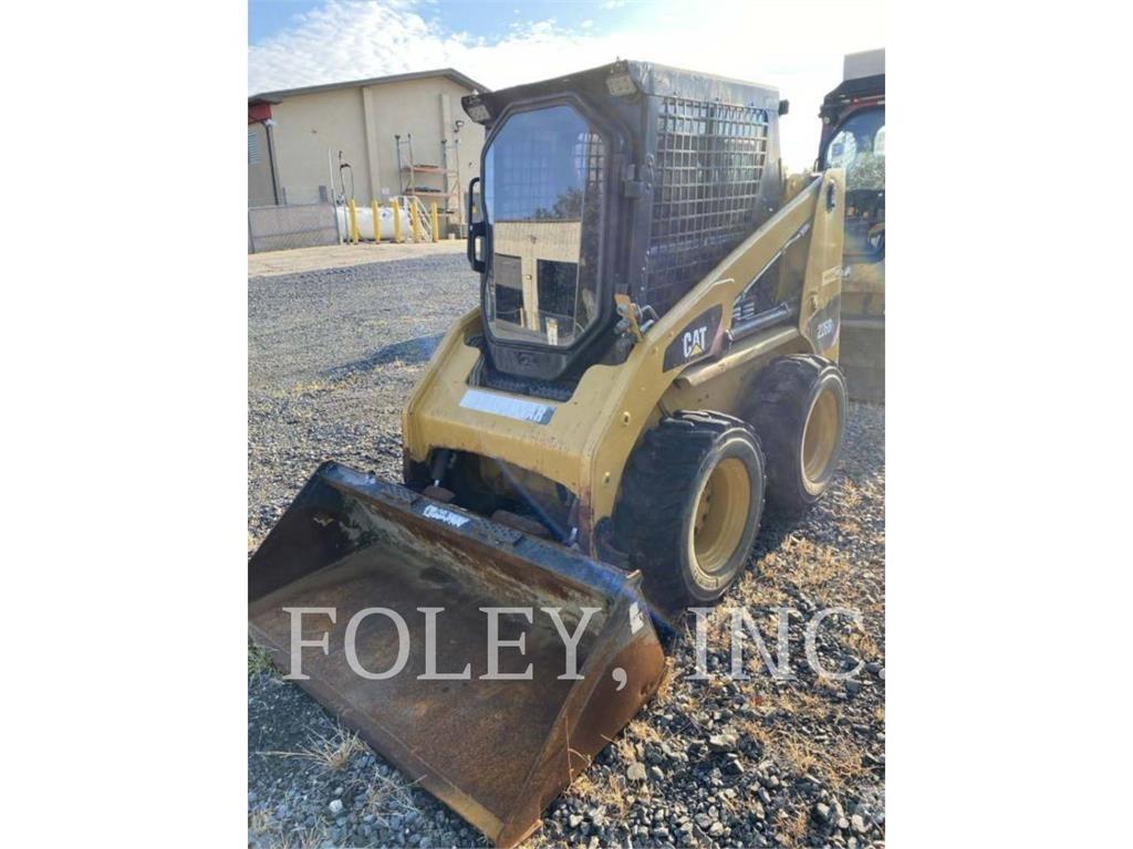 CAT 226B3 Мини-погрузчики