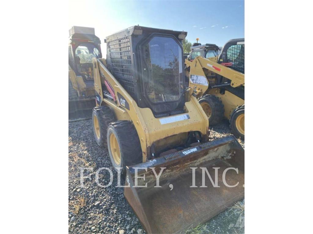 CAT 226B3 Мини-погрузчики