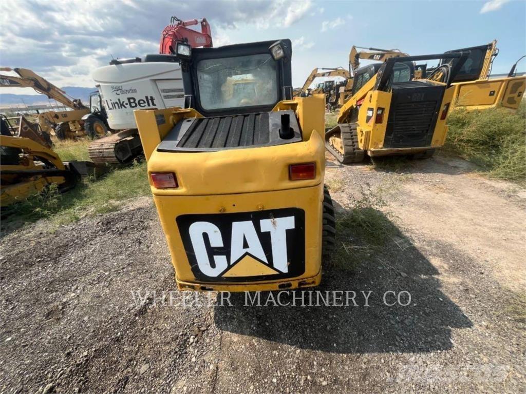 CAT 226B3 C3 Мини-погрузчики