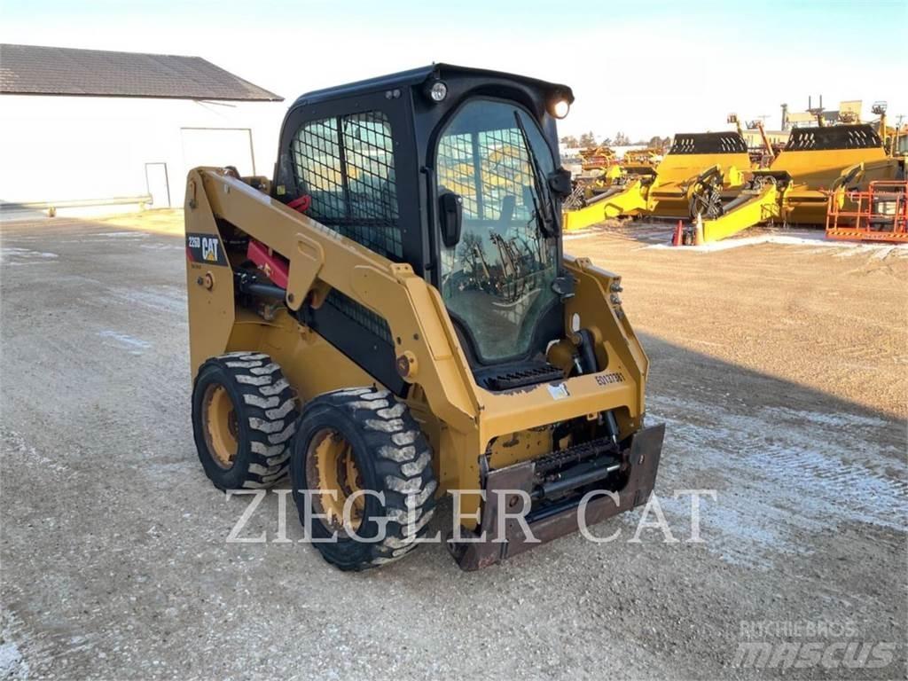CAT 226D Мини-погрузчики