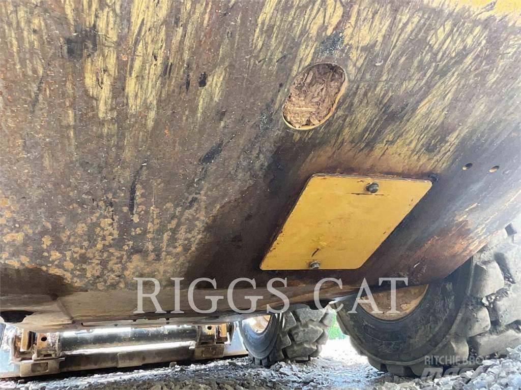 CAT 226D Мини-погрузчики