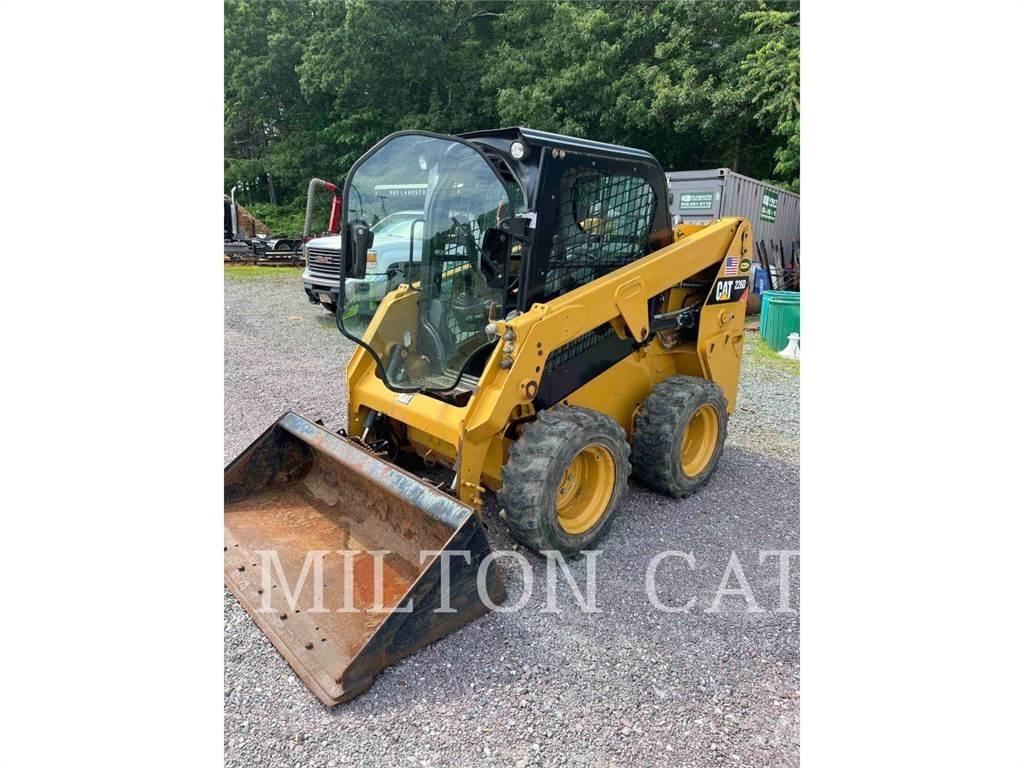 CAT 226D Мини-погрузчики