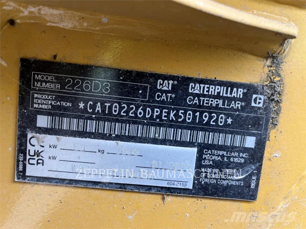 CAT 226D Мини-погрузчики