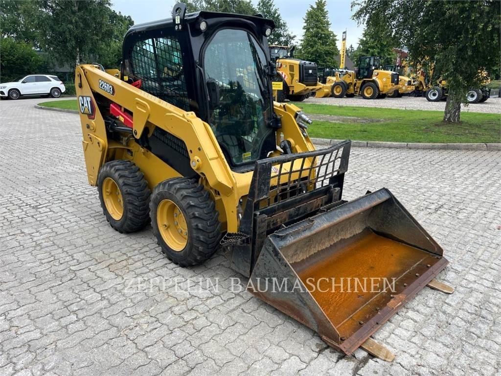 CAT 226D Мини-погрузчики