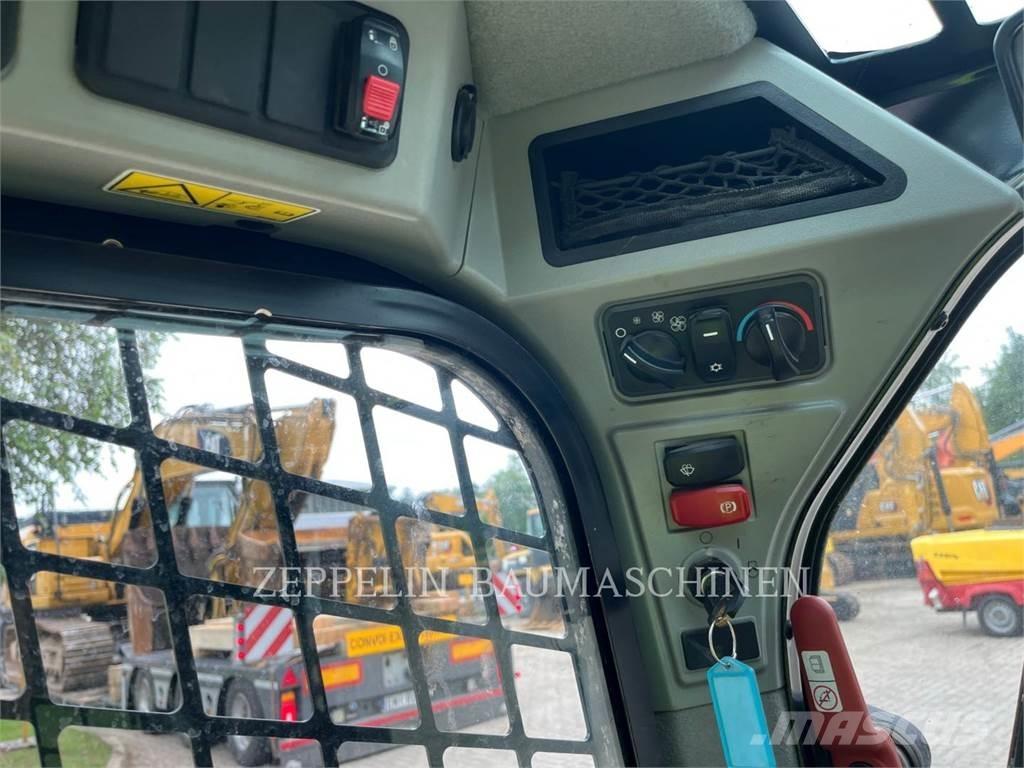 CAT 226D Мини-погрузчики