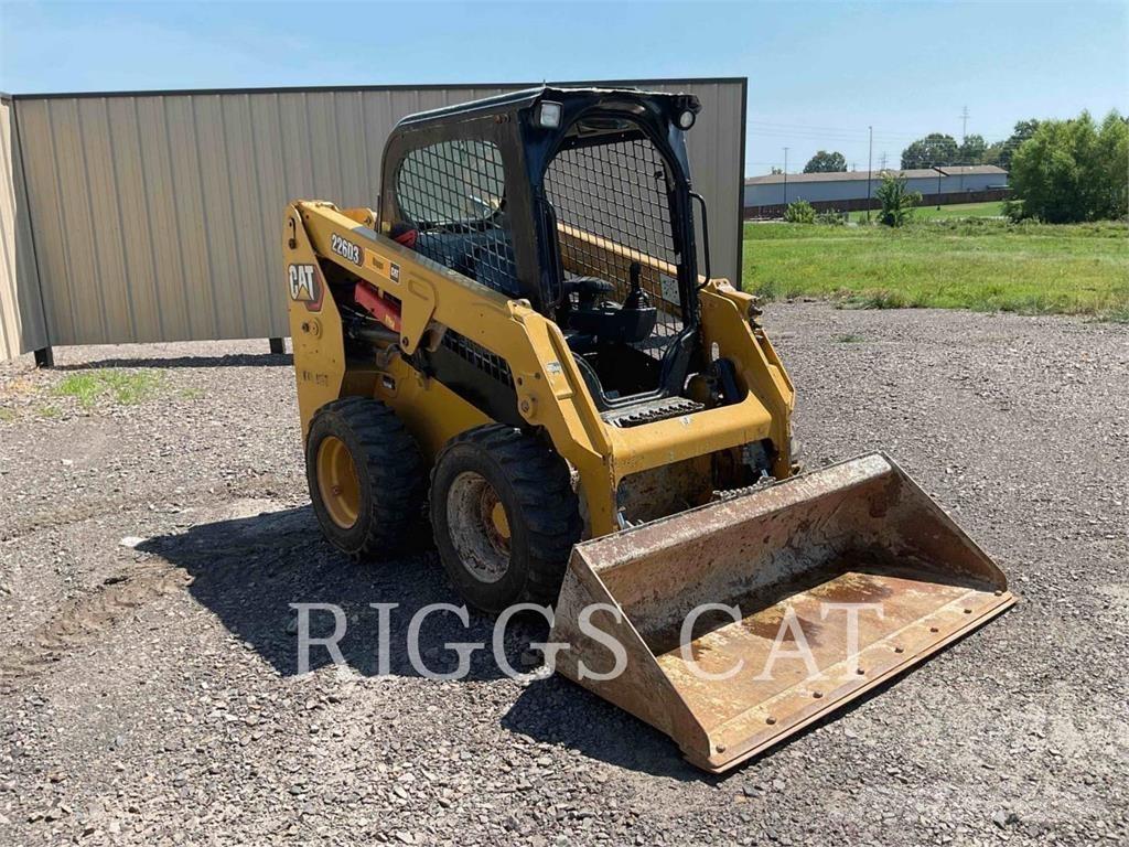 CAT 226D Мини-погрузчики