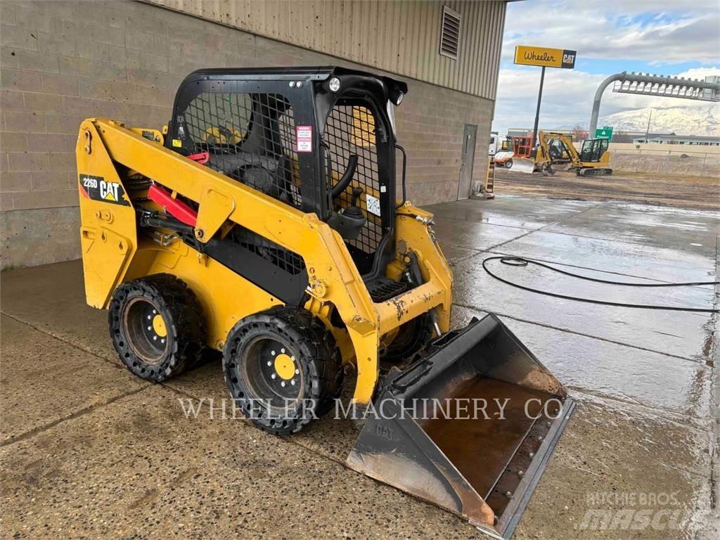 CAT 226D C1-H2 Мини-погрузчики