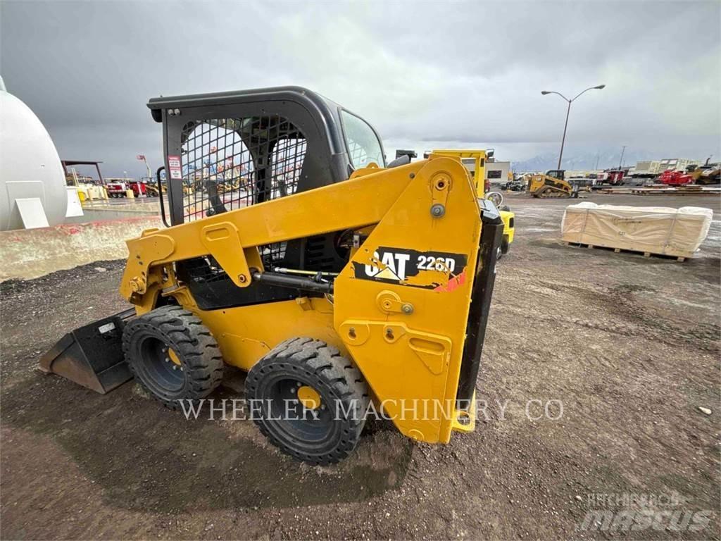 CAT 226D C1-H2 Мини-погрузчики