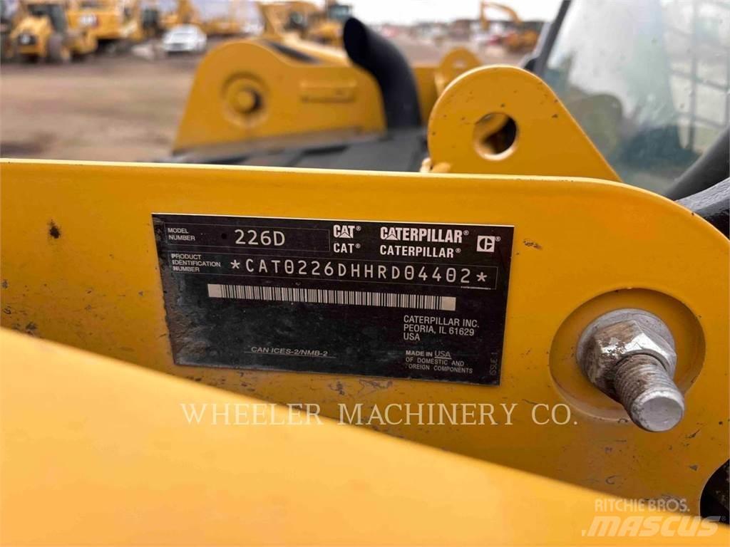 CAT 226D C1-H2 Мини-погрузчики