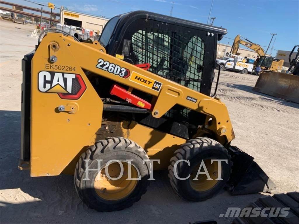 CAT 226D CAB Мини-погрузчики