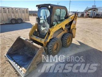 CAT 226D3 Мини-погрузчики