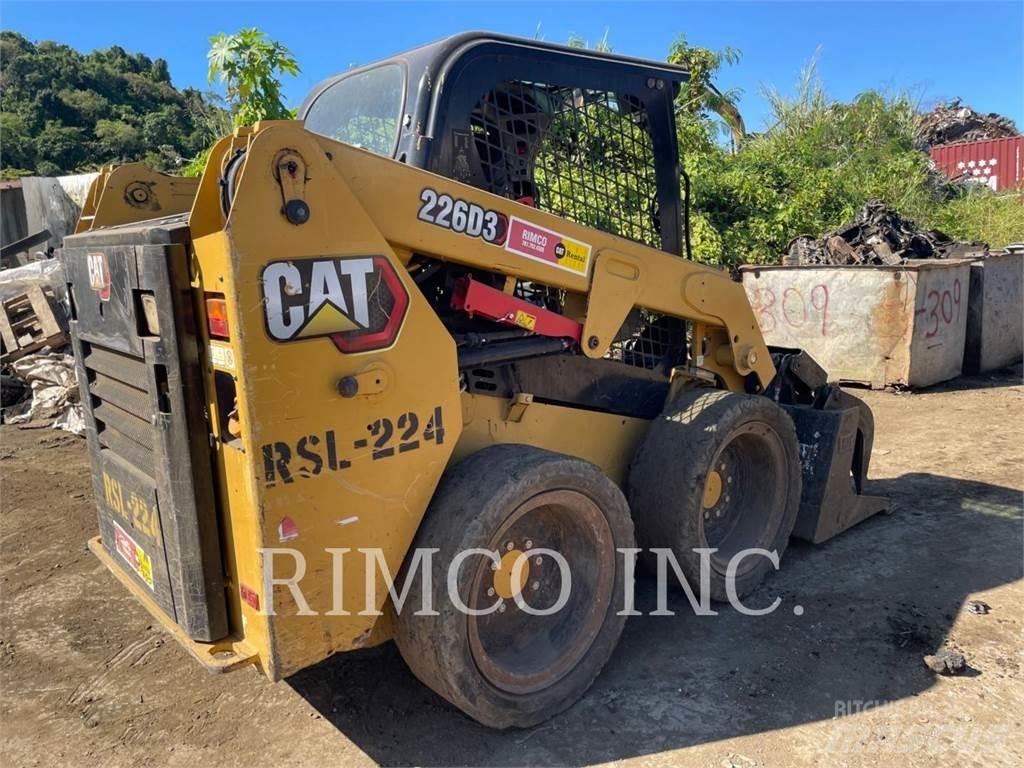 CAT 226D3 Мини-погрузчики