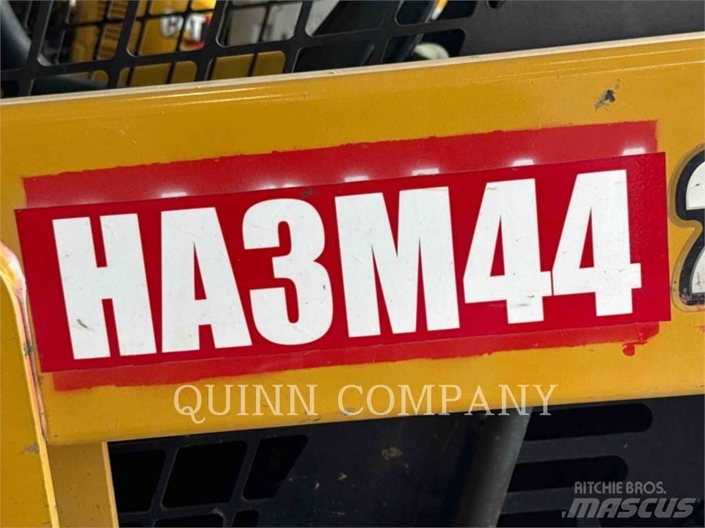 CAT 226D3 Мини-погрузчики