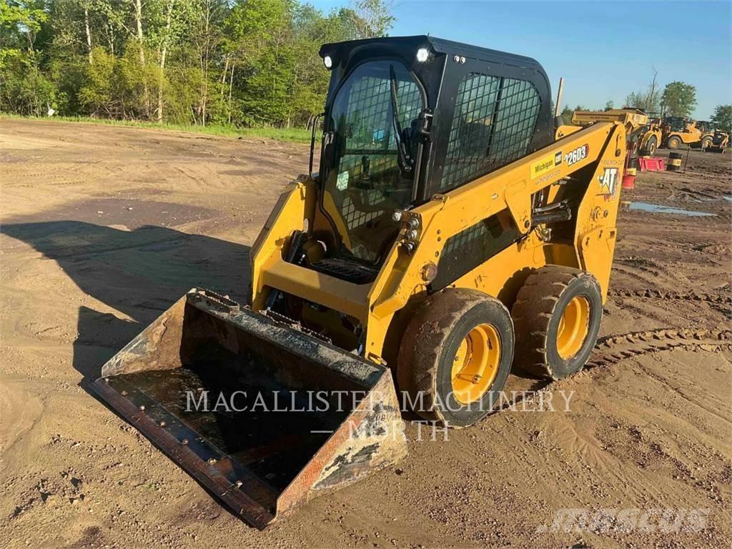 CAT 226D3 AQ Мини-погрузчики