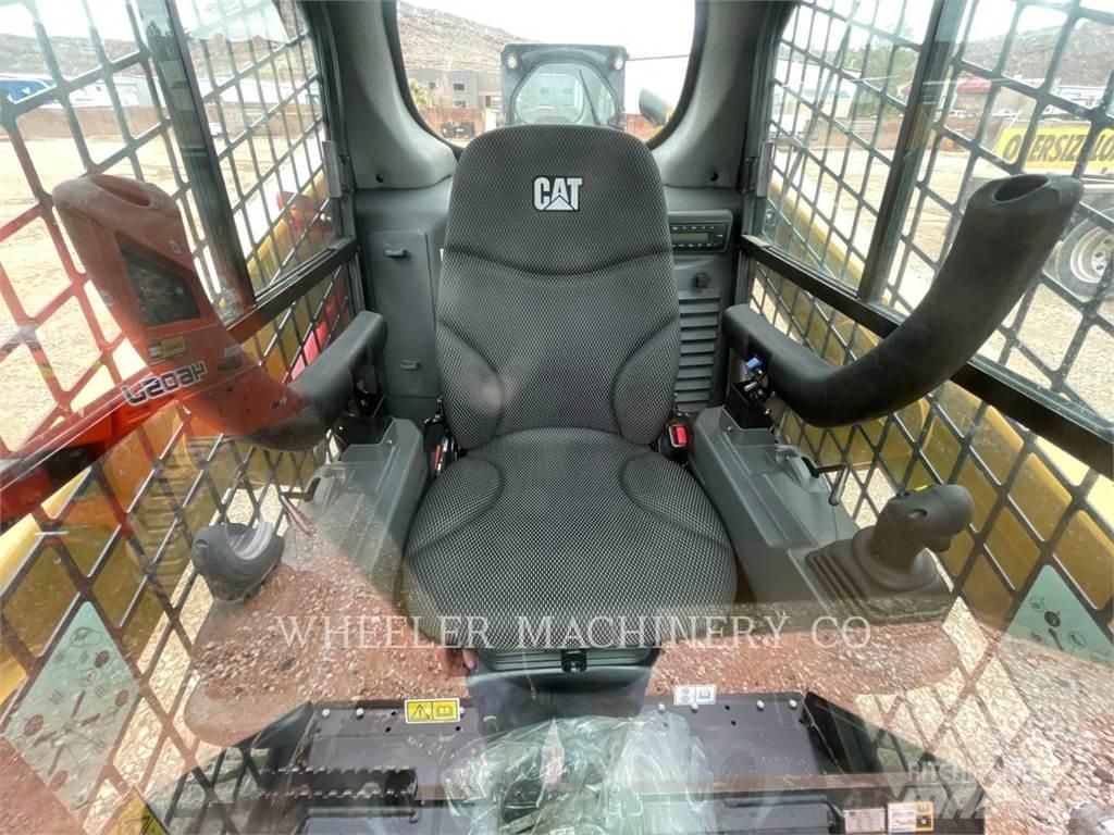 CAT 226D3 C3H2 Мини-погрузчики