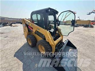 CAT 226D3 C3H2 Мини-погрузчики