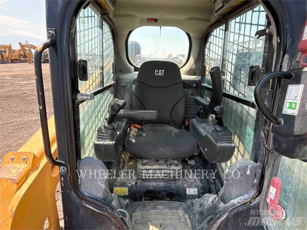 CAT 226D3 C3H2 Мини-погрузчики