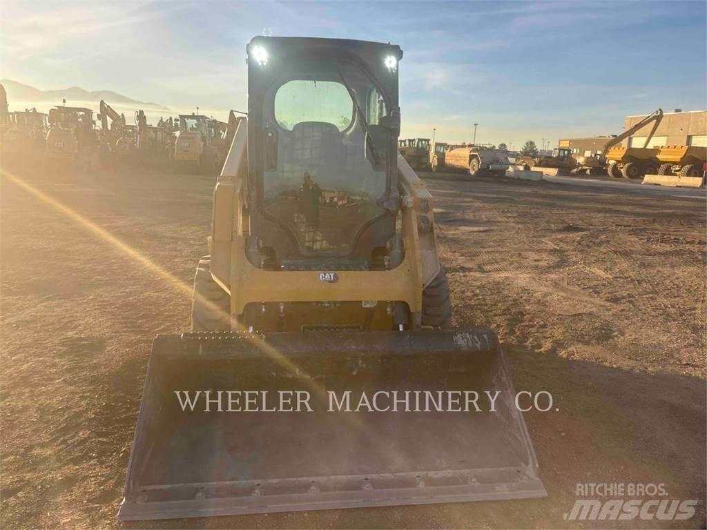CAT 226D3 C3H2 Мини-погрузчики