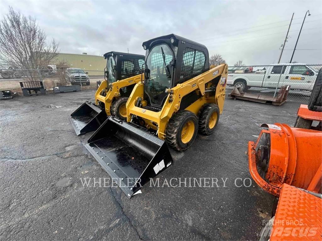 CAT 226D3 C3H2 Мини-погрузчики