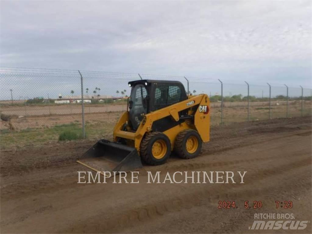 CAT 226D3 CA Мини-погрузчики
