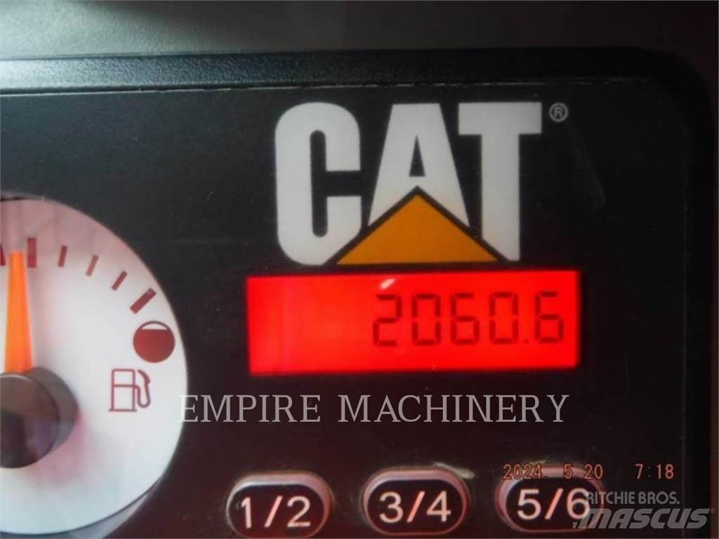 CAT 226D3 CA Мини-погрузчики