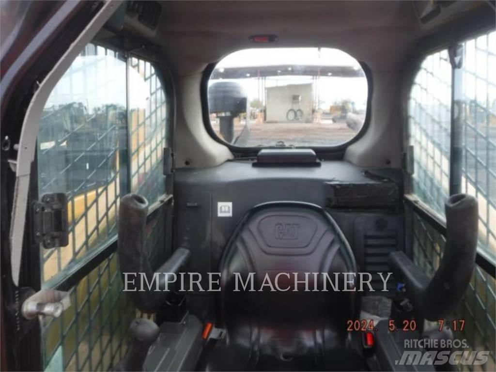 CAT 226D3 CA Мини-погрузчики