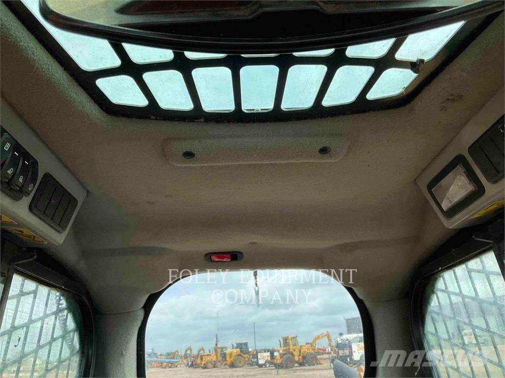 CAT 226D3STD1C Мини-погрузчики