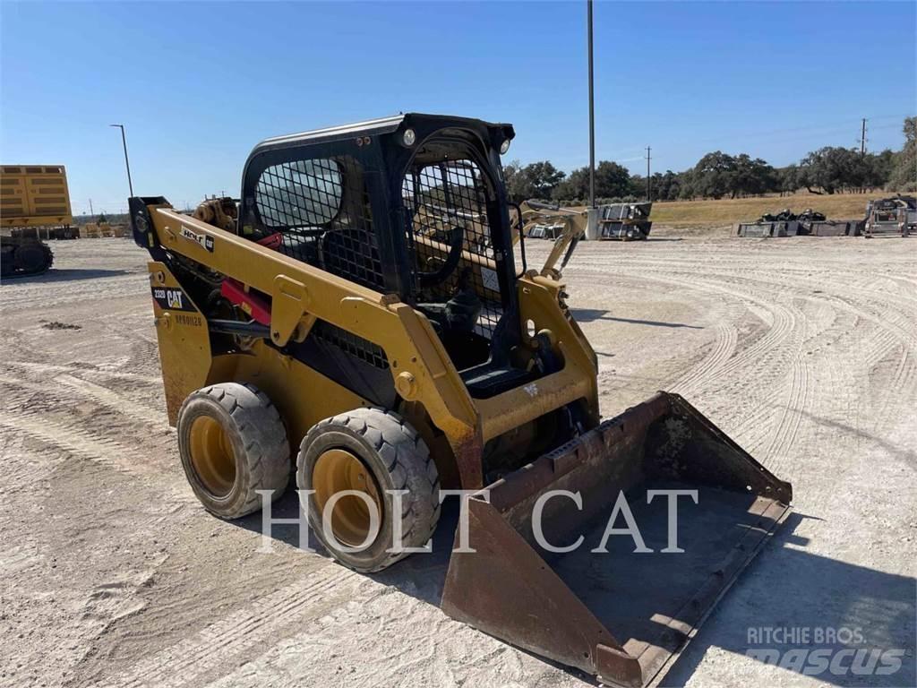 CAT 232D Мини-погрузчики