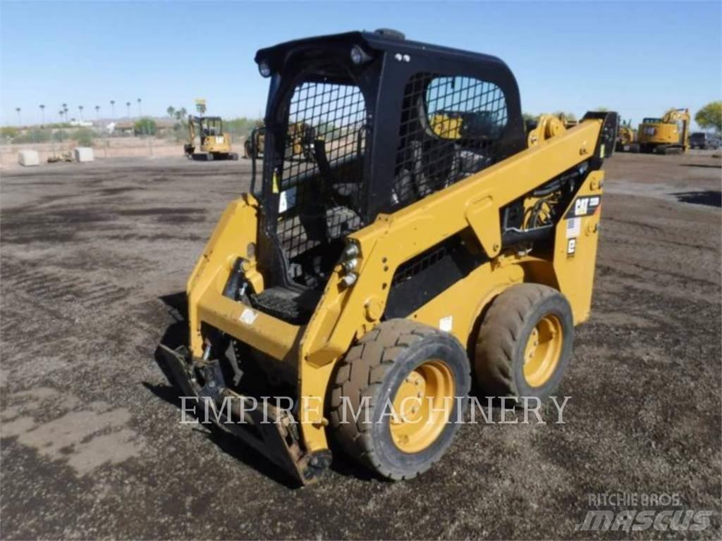CAT 232D Мини-погрузчики