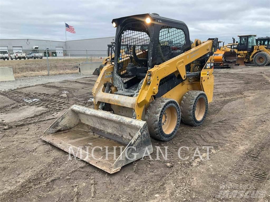 CAT 232D Q+ Мини-погрузчики