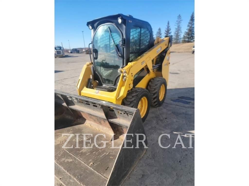 CAT 232D3 Мини-погрузчики
