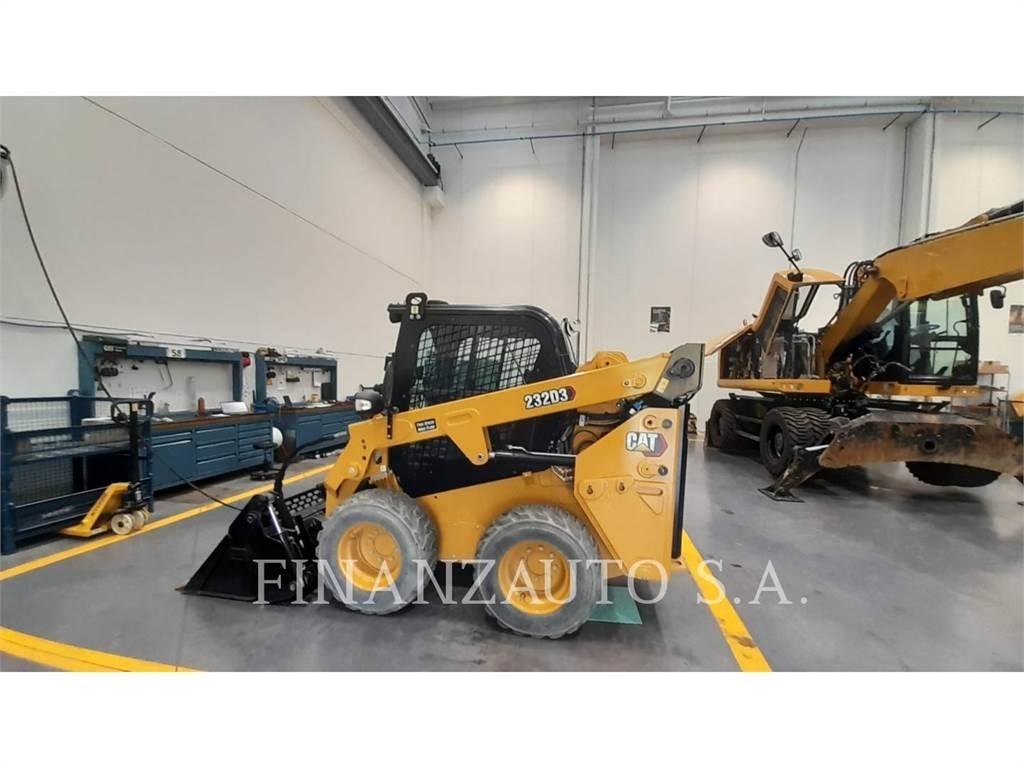 CAT 232D3 Мини-погрузчики