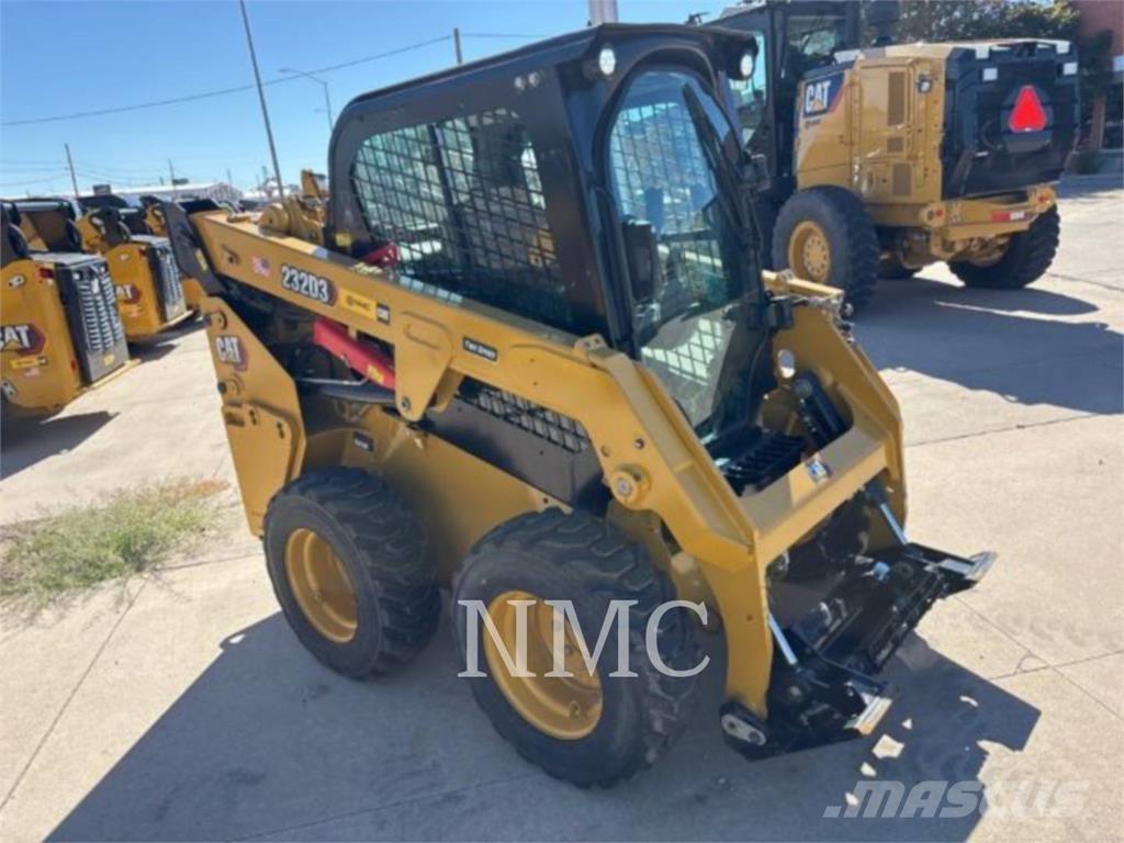 CAT 232D3 Мини-погрузчики