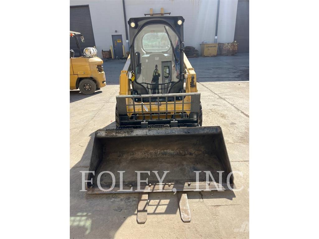 CAT 232D3 Мини-погрузчики