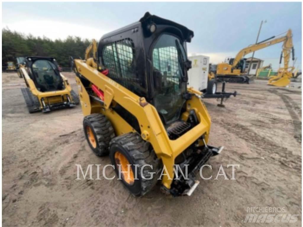CAT 232D3 A2Q Мини-погрузчики