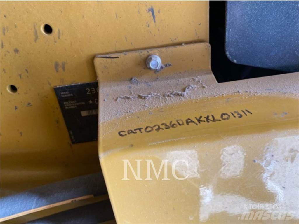 CAT 236D Мини-погрузчики