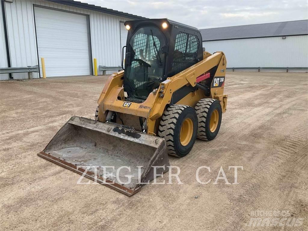 CAT 236D Мини-погрузчики