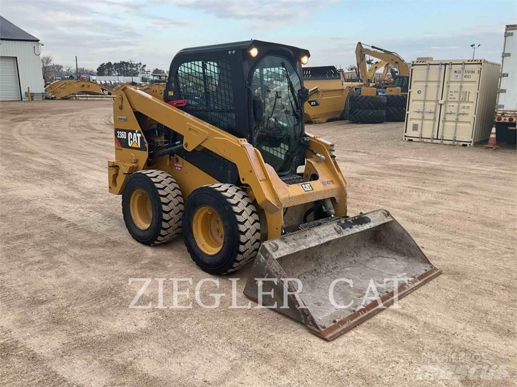 CAT 236D Мини-погрузчики